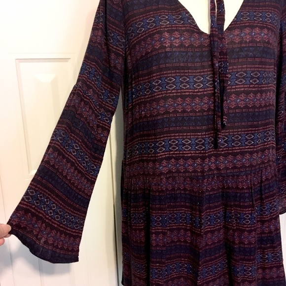 LUSH Boho southwestern print bell sleeve tunic - Picture 4 of 7